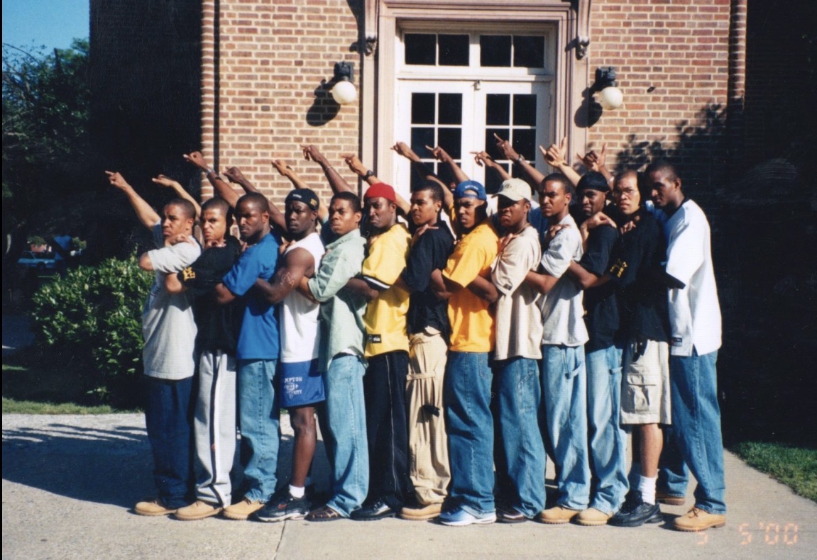 Spring 2000 Line Image